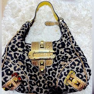 Like New Guess Handbag